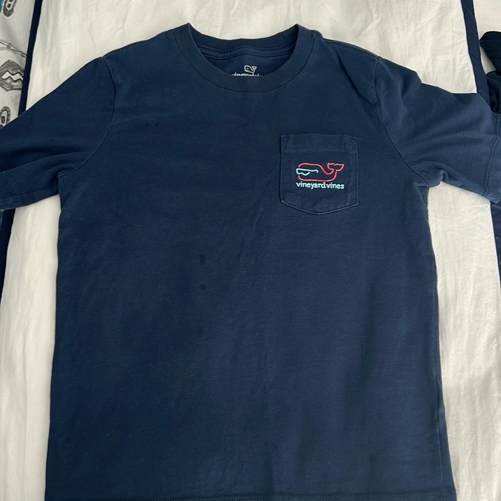 Vineyard vine boys T-shirt